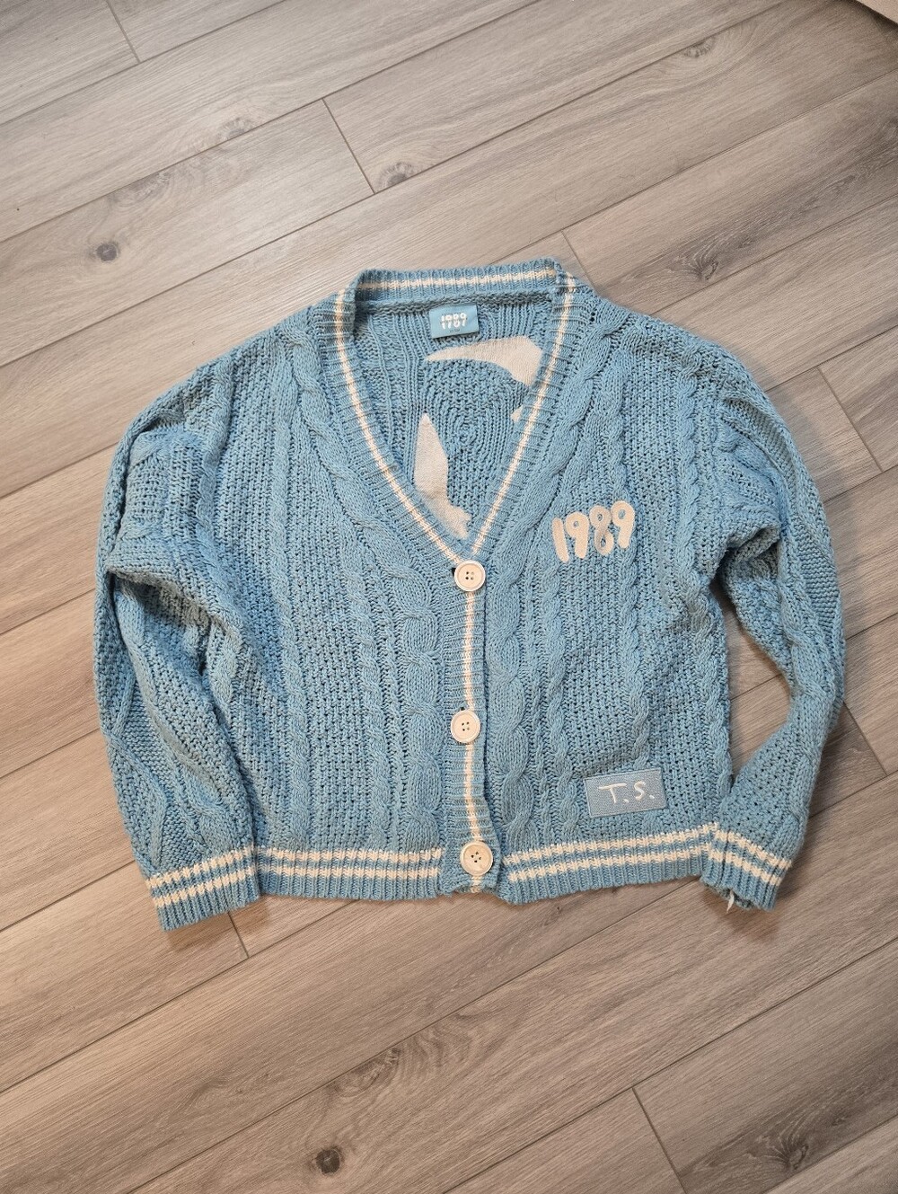 Taylor Swift " 1989 TAYLORS VERSION" VSky Blue V-Neck Cable Knit